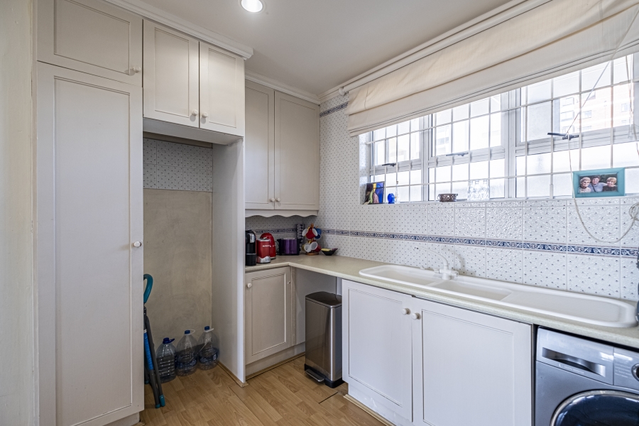 To Let 2 Bedroom Property for Rent in Summerstrand Eastern Cape